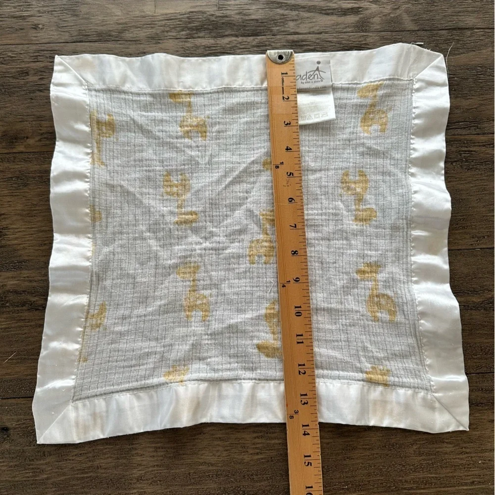 Aden & Anais White Giraffe Mini Blanket Blankie Lovie Security Muslin Cotton‎